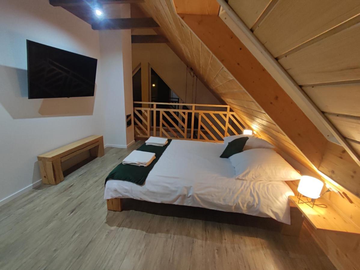 Miedzy Drzewami Villa Biecz Exteriör bild